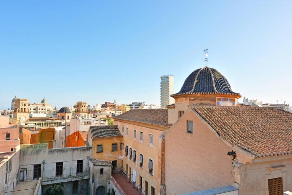 アリカンテPenthouse In Old City Center By Nrasアパートメント エクステリア 写真